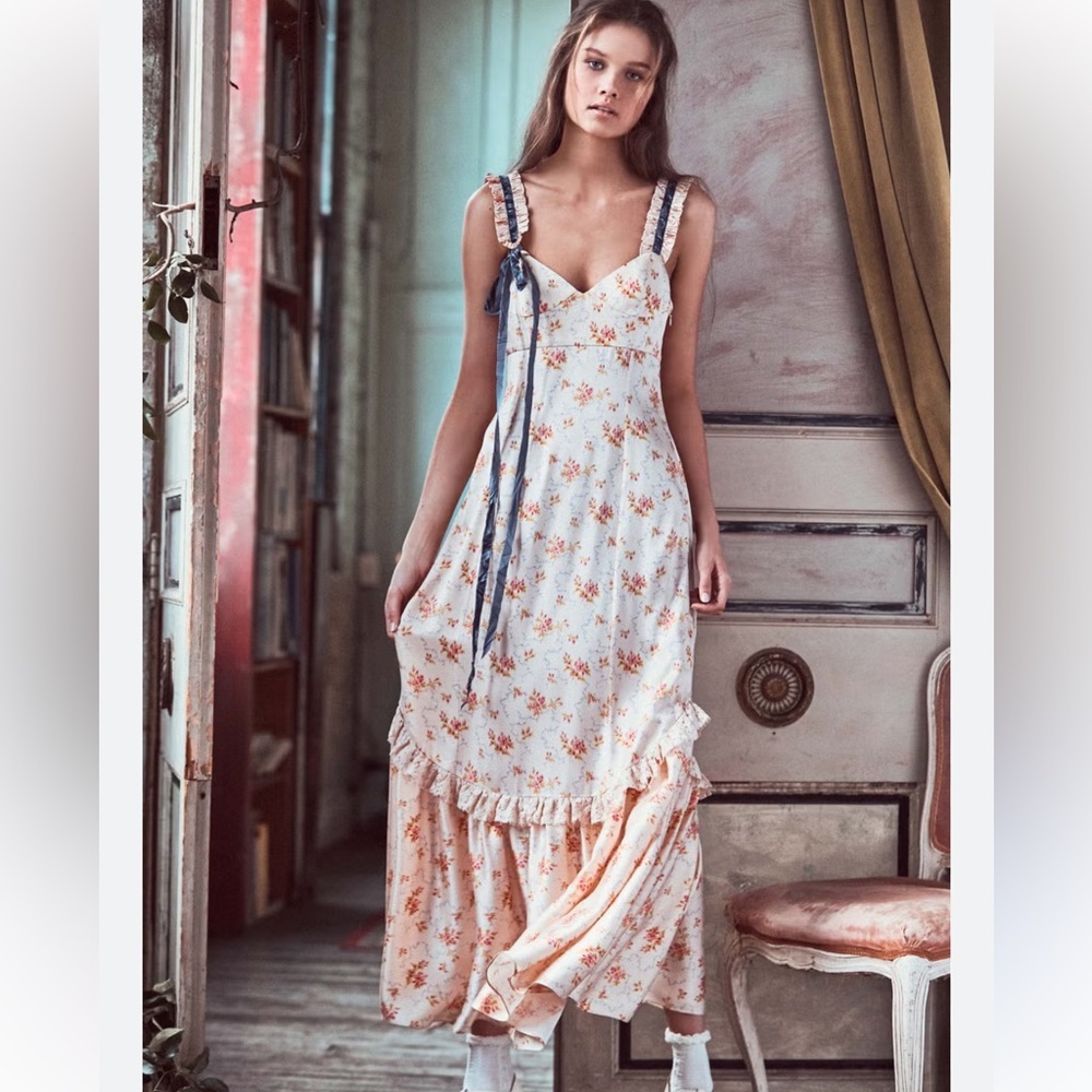 BNWT LoveShackFancy Soroya Genuine Silk Gown in Scallop Shell - RARE